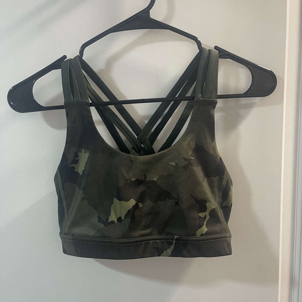 Lululemon Camo Sports Bra Size 8 Good Condition